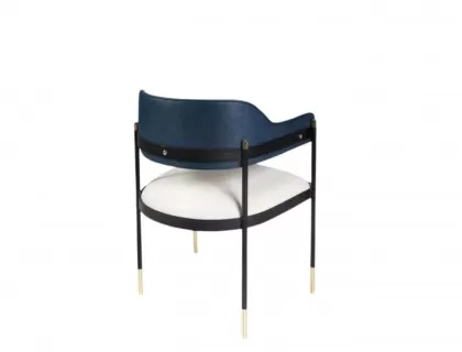 Black metal luxury chair with design arms